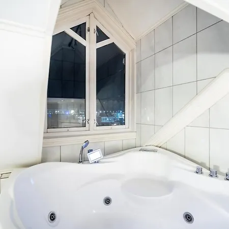 Enter - Luxury Penthouse With Jacuzzi Appartement